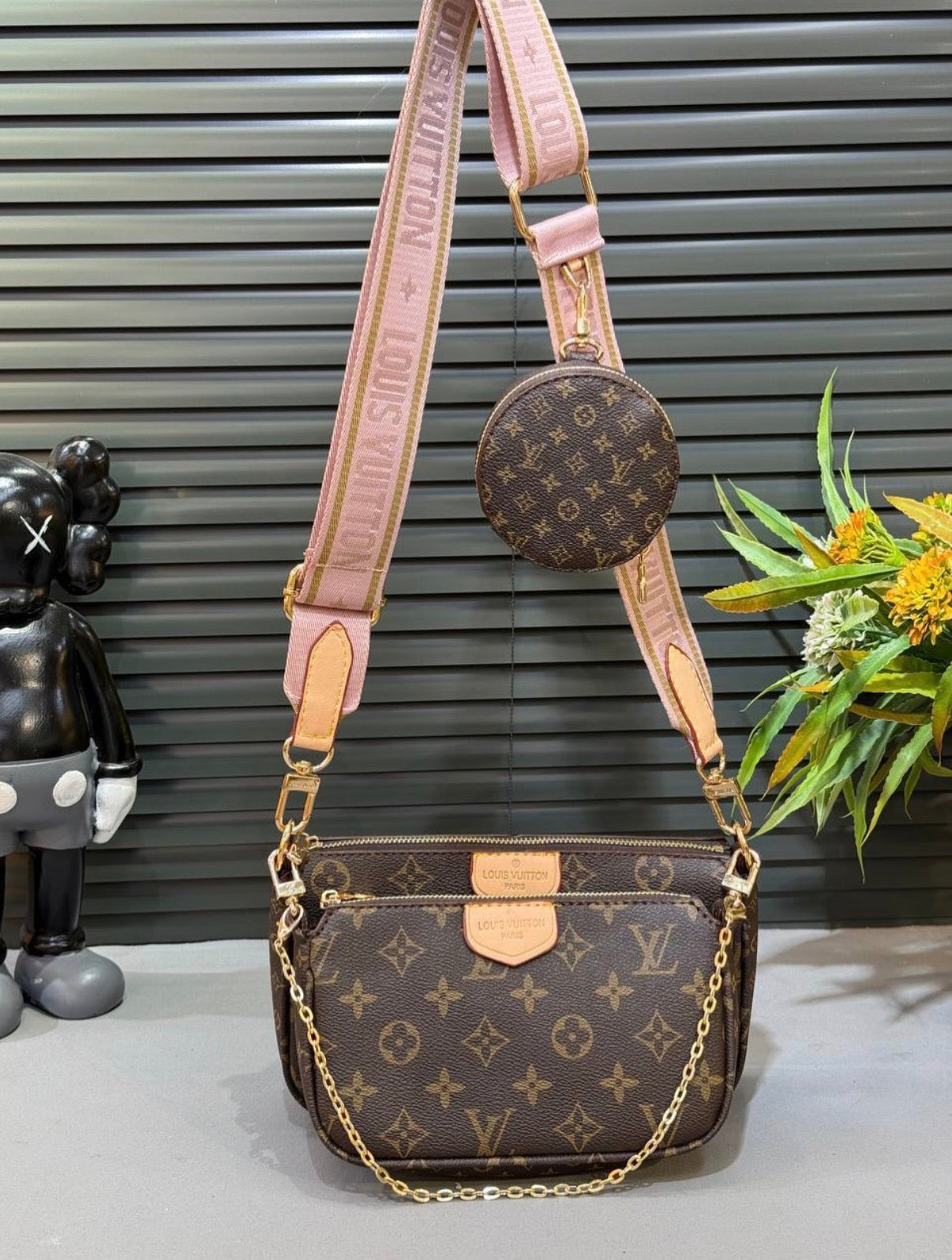 PRE ORDER: LV pochette bag & pink strap