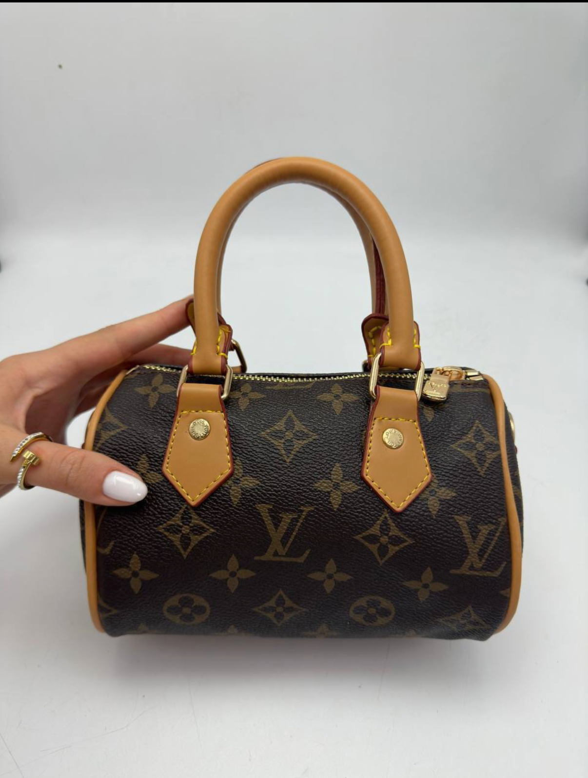 PRE ORDER: lv speedy