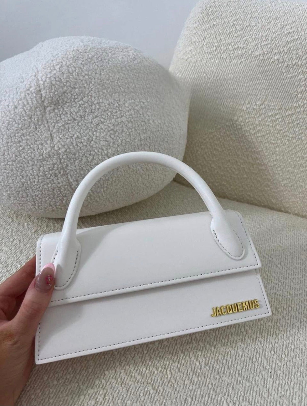 PRE ORDER: jacquemus white bag