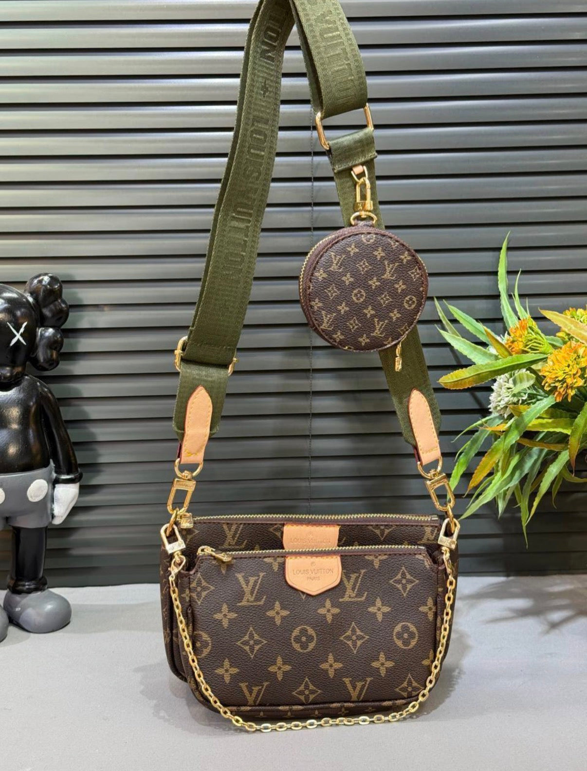 PRE ORDER: LV pochette bag & green strap