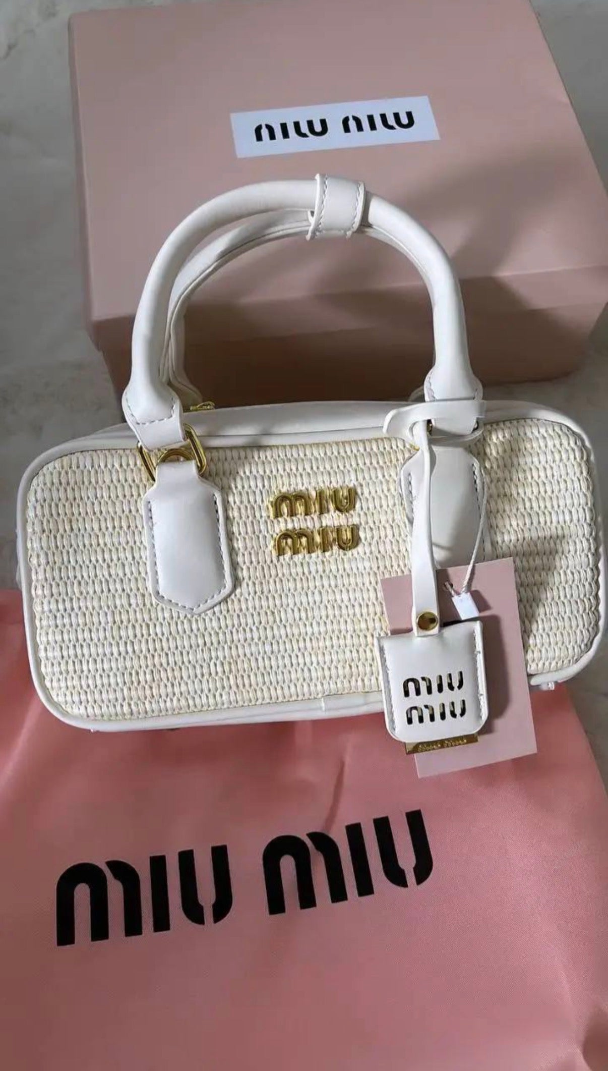 PRE ORDER: Miu straw bag white